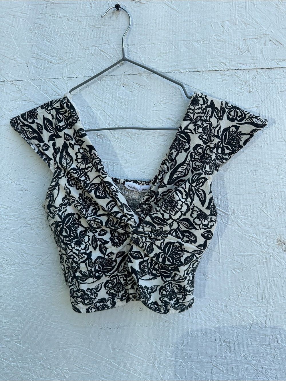 Floral Twist-Front Crop Top in Black & White